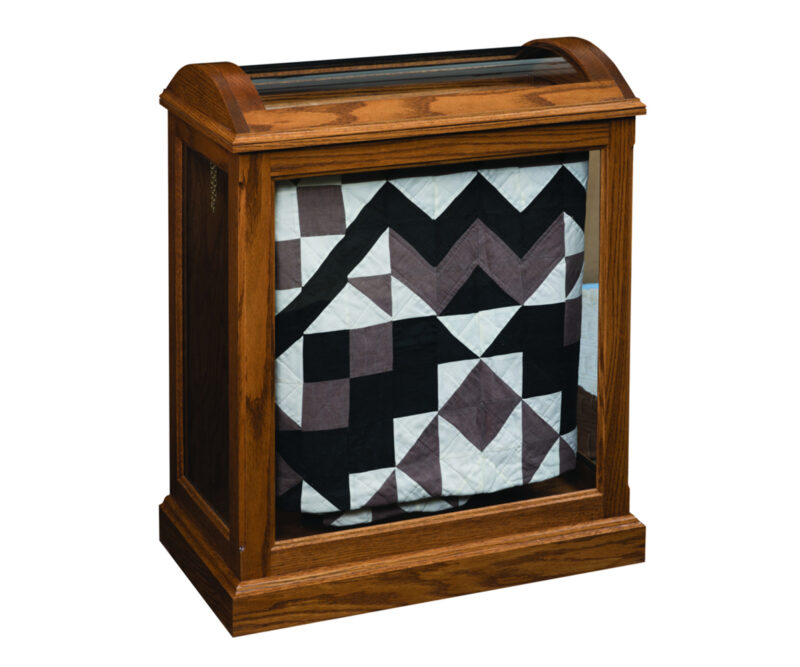 Medium Enclosed Quilt Case